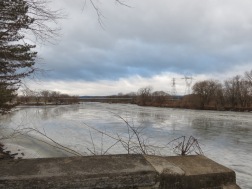 scene looking west from the end of Washington Avenue along the Mohawk River at Schenectady NY about 9 am on 12Jan2014